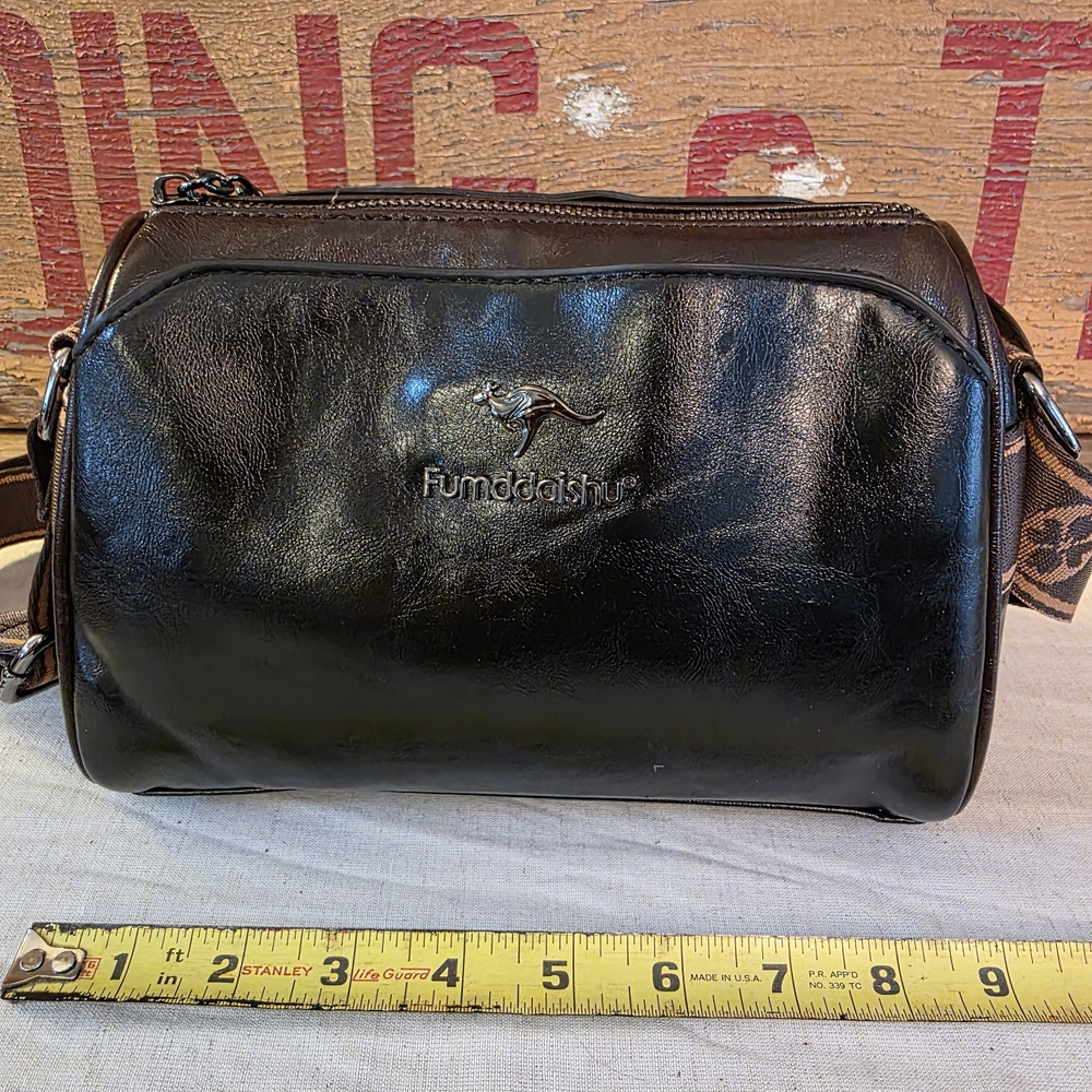 Fumddaishu Crossbody Bag